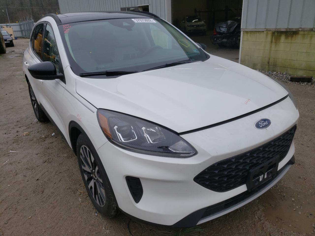 Photo 1 from auction – 2020 FORD ESCAPE SE with VIN 1FMCU0BZ3LUC17001