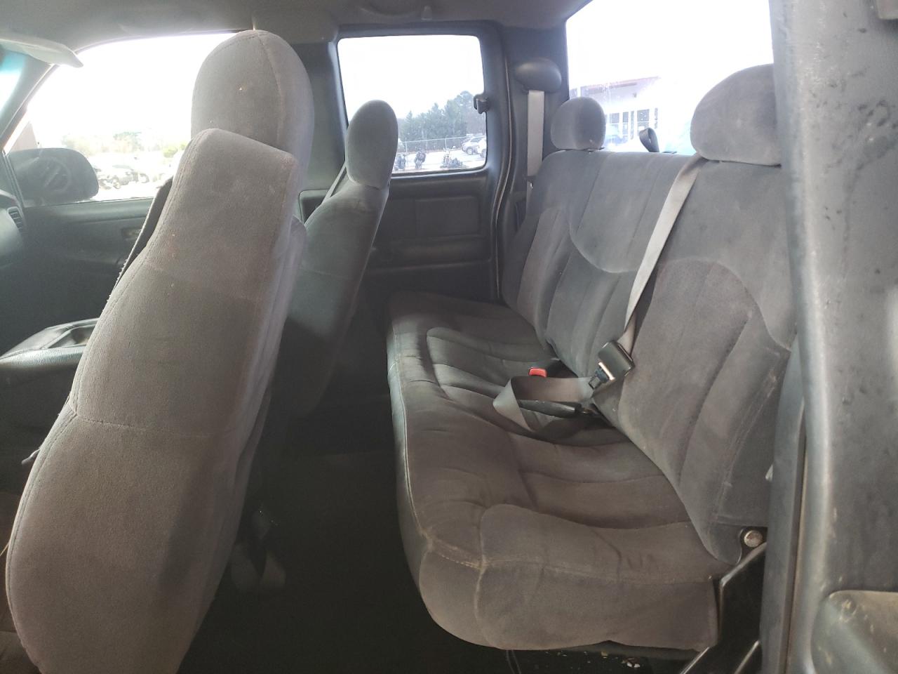 Photo 6 from auction – 2001 CHEVROLET SILVERADO with VIN 1GCEK19T81E282511
