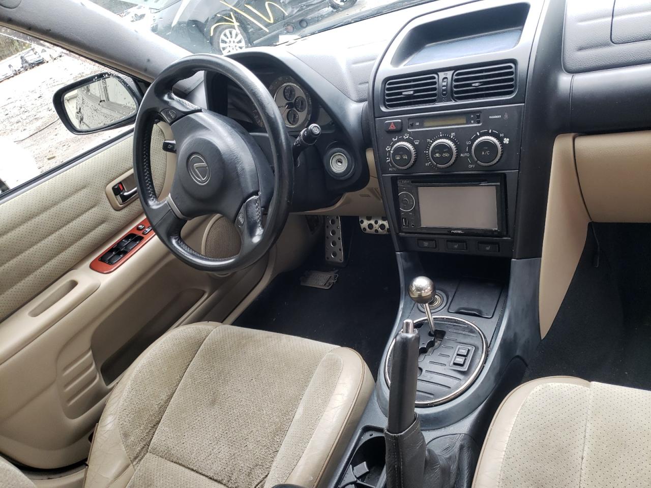 Photo 9 from auction – 2003 LEXUS IS 300 with VIN JTHBD192130066681