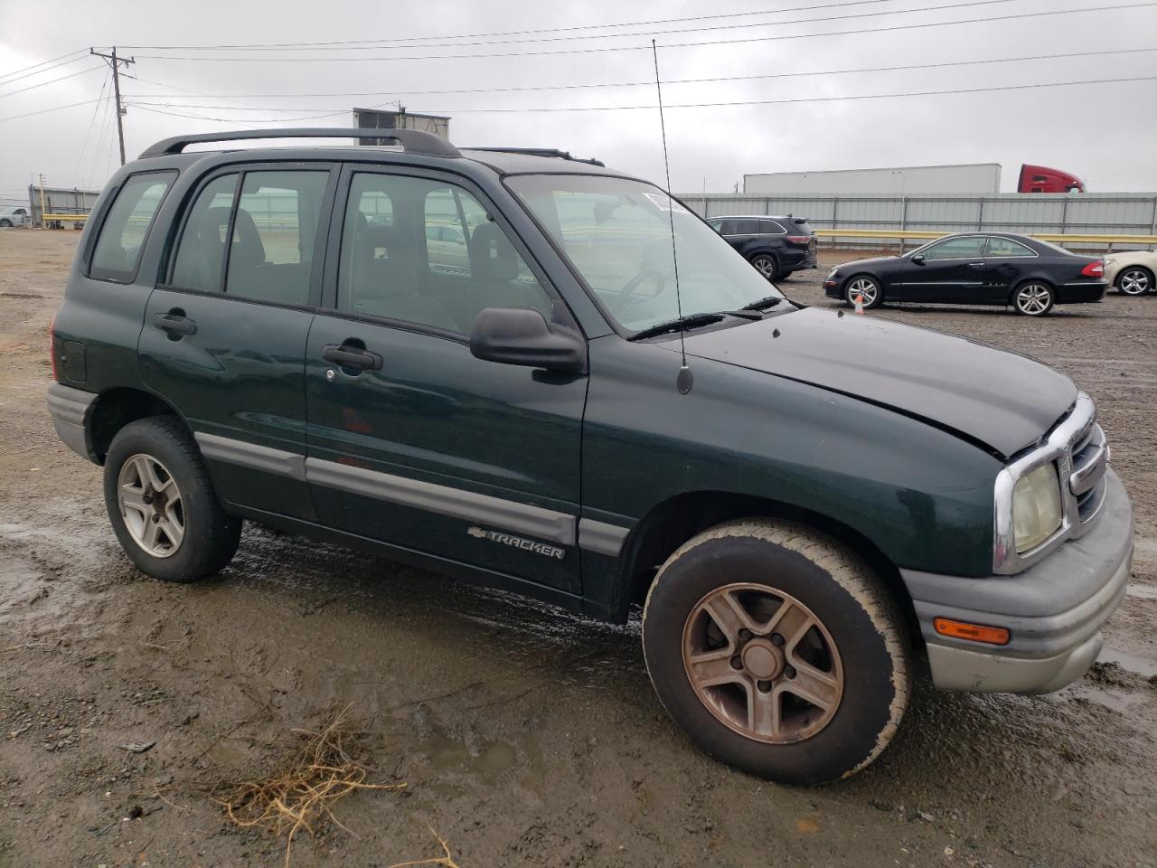 Photo 9 from auction – 2003 CHEVROLET TRACKER with VIN 2CNBJ13C936920654