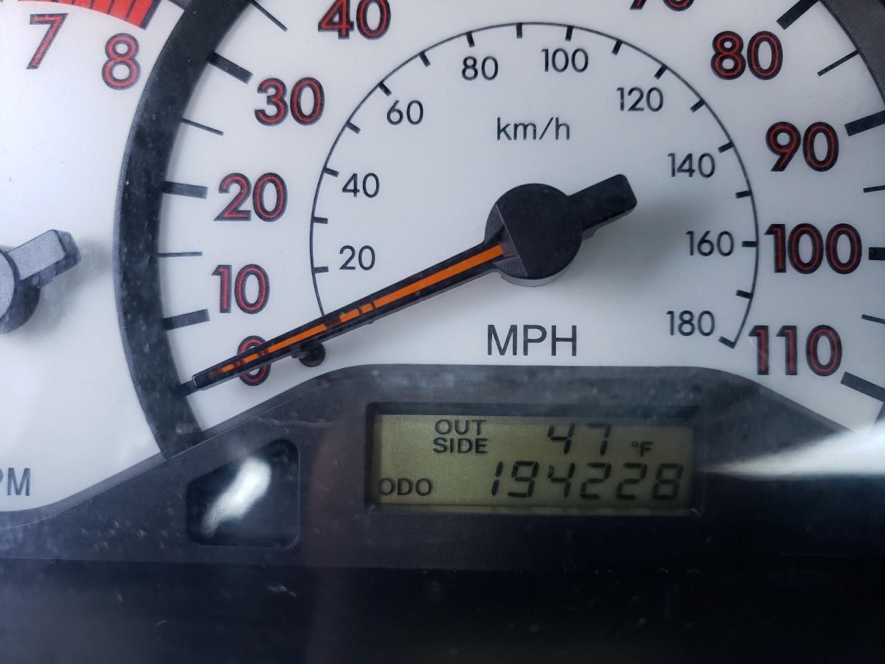 Фото 8 с аукциона – 2004 TOYOTA COROLLA CE с VIN 2T1BR32E24C286714