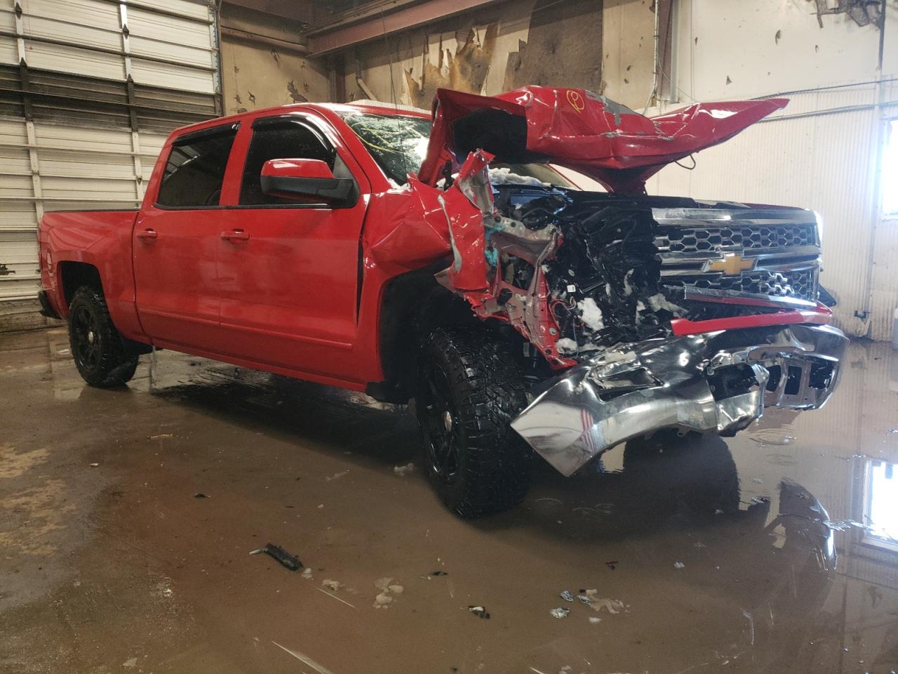 CHEVROLET SILVERADO 2015 with VIN 3GCUKREC2FG348468 - Photo from auction