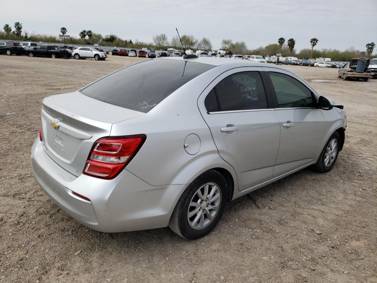 Photo 4 from auction – 2019 CHEVROLET SONIC LT with VIN 1G1JD5SB3K4128502