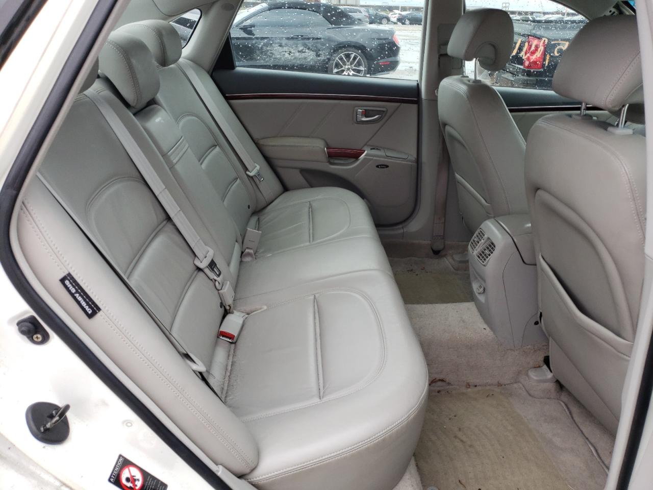 Photo 6 from auction – 2006 HYUNDAI AZERA SE with VIN KMHFC46F26A047484