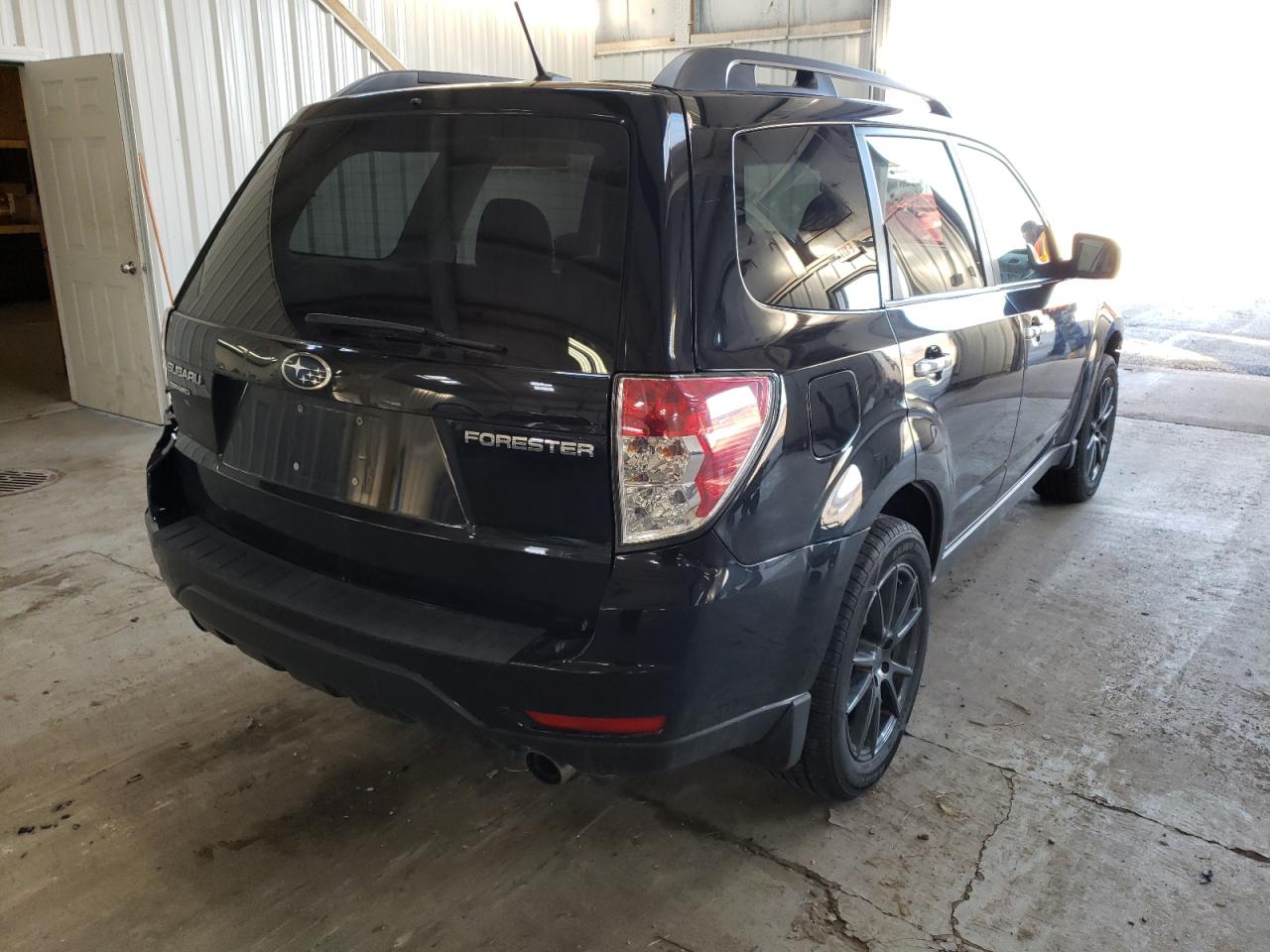 Photo 4 from auction – 2011 SUBARU FORESTER L with VIN JF2SHBECXBH751516
