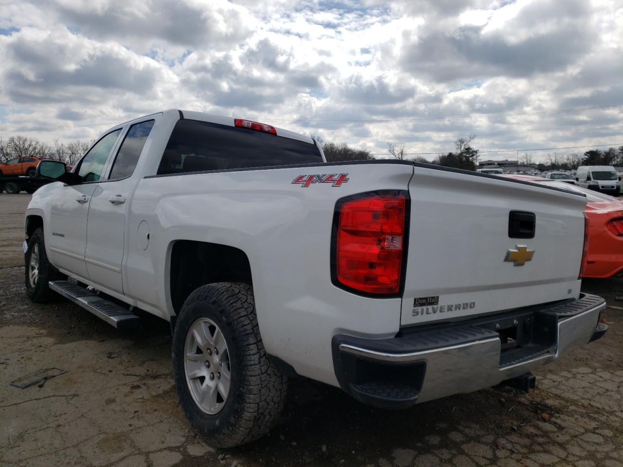 Photo 3 from auction – 2015 CHEVROLET SILVERADO with VIN 1GCVKREH3FZ329430