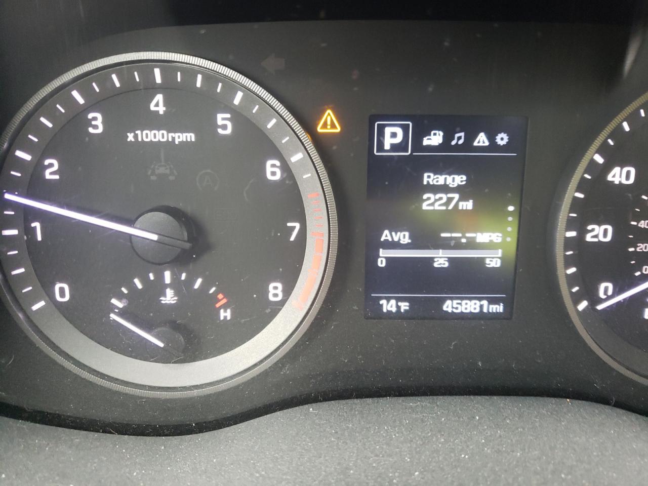 Photo 8 from auction – 2017 HYUNDAI TUCSON LIM with VIN KM8J3CA44HU571036