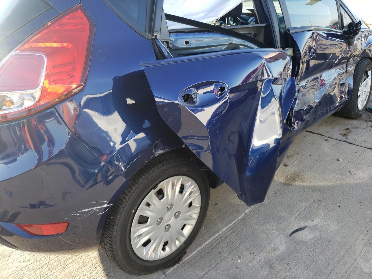 Photo 9 from auction – 2016 FORD FIESTA SE with VIN 3FADP4EE8GM197182