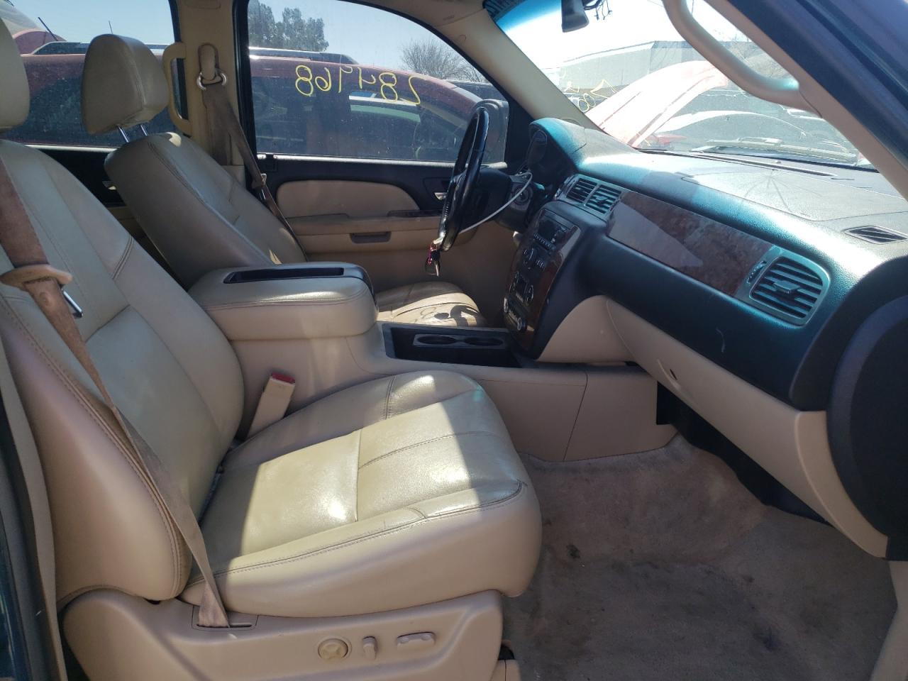Photo 5 from auction – 2007 CHEVROLET SUBURBAN K with VIN 3GNFK16377G136523