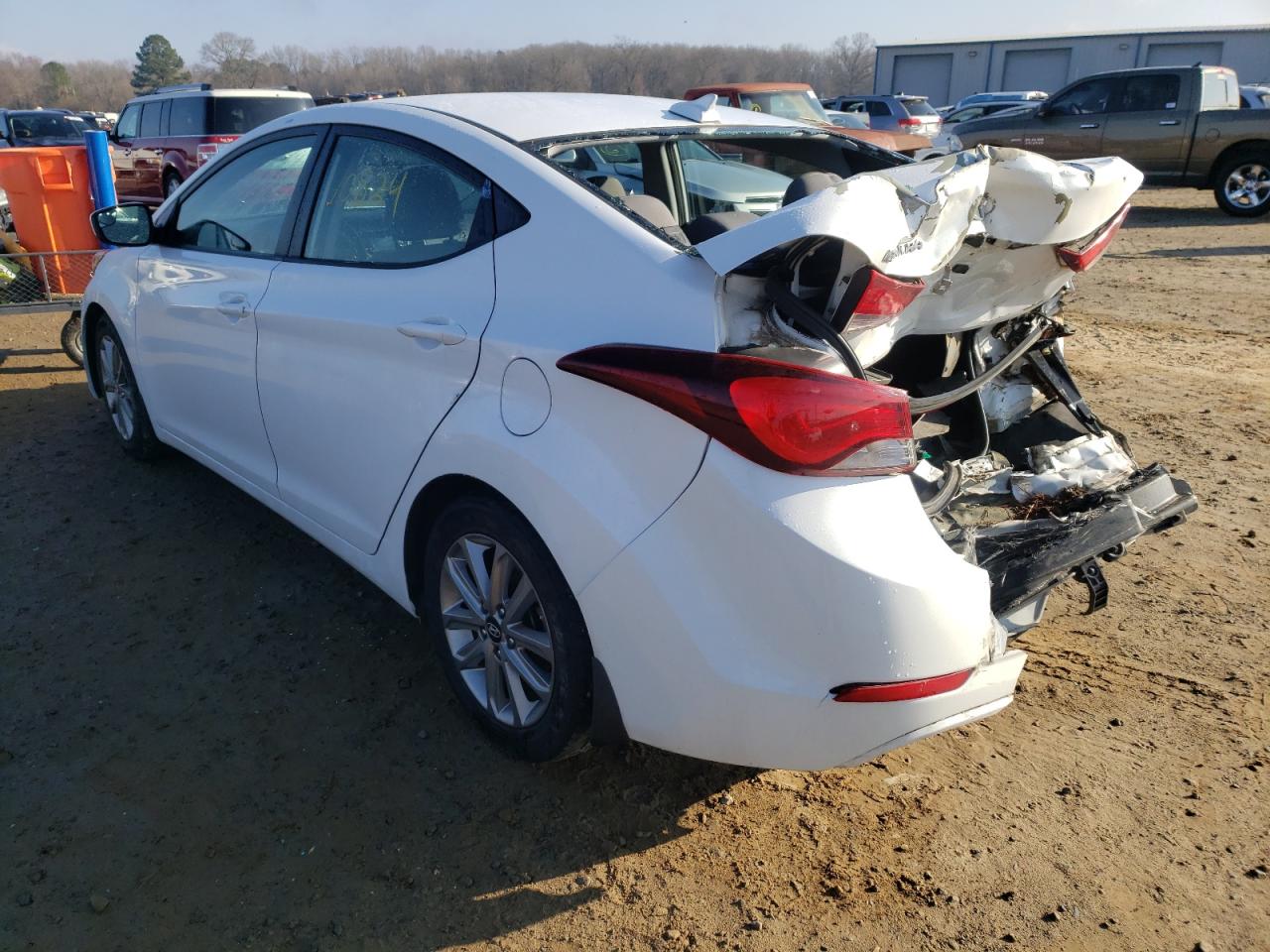 Photo 3 from auction – 2016 HYUNDAI ELANTRA SE with VIN 5NPDH4AE1GH730623