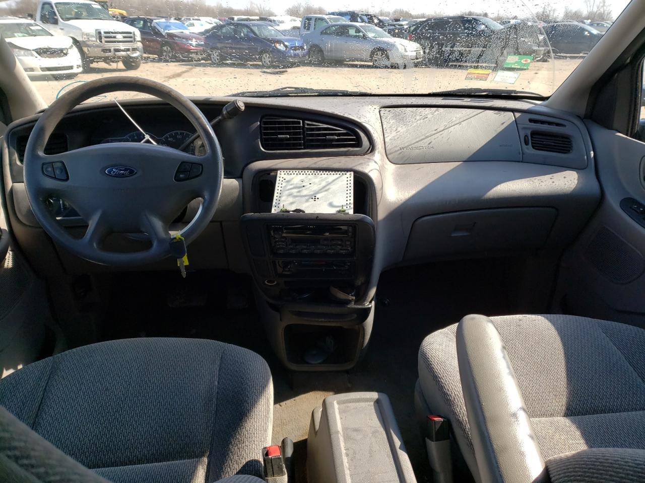 Photo 9 from auction – 2003 FORD WINDSTAR L with VIN 2FMZA51473BA96436