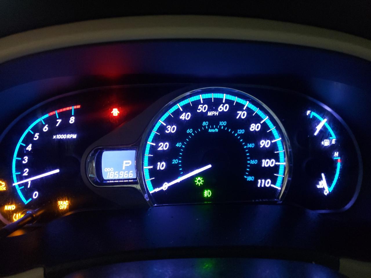 Photo 8 from auction – 2014 TOYOTA SIENNA XLE with VIN 5TDDK3DC4ES089240