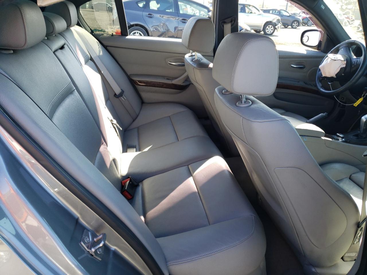 Photo 6 from auction – 2011 BMW 335 I with VIN WBAPM5C54BA745321