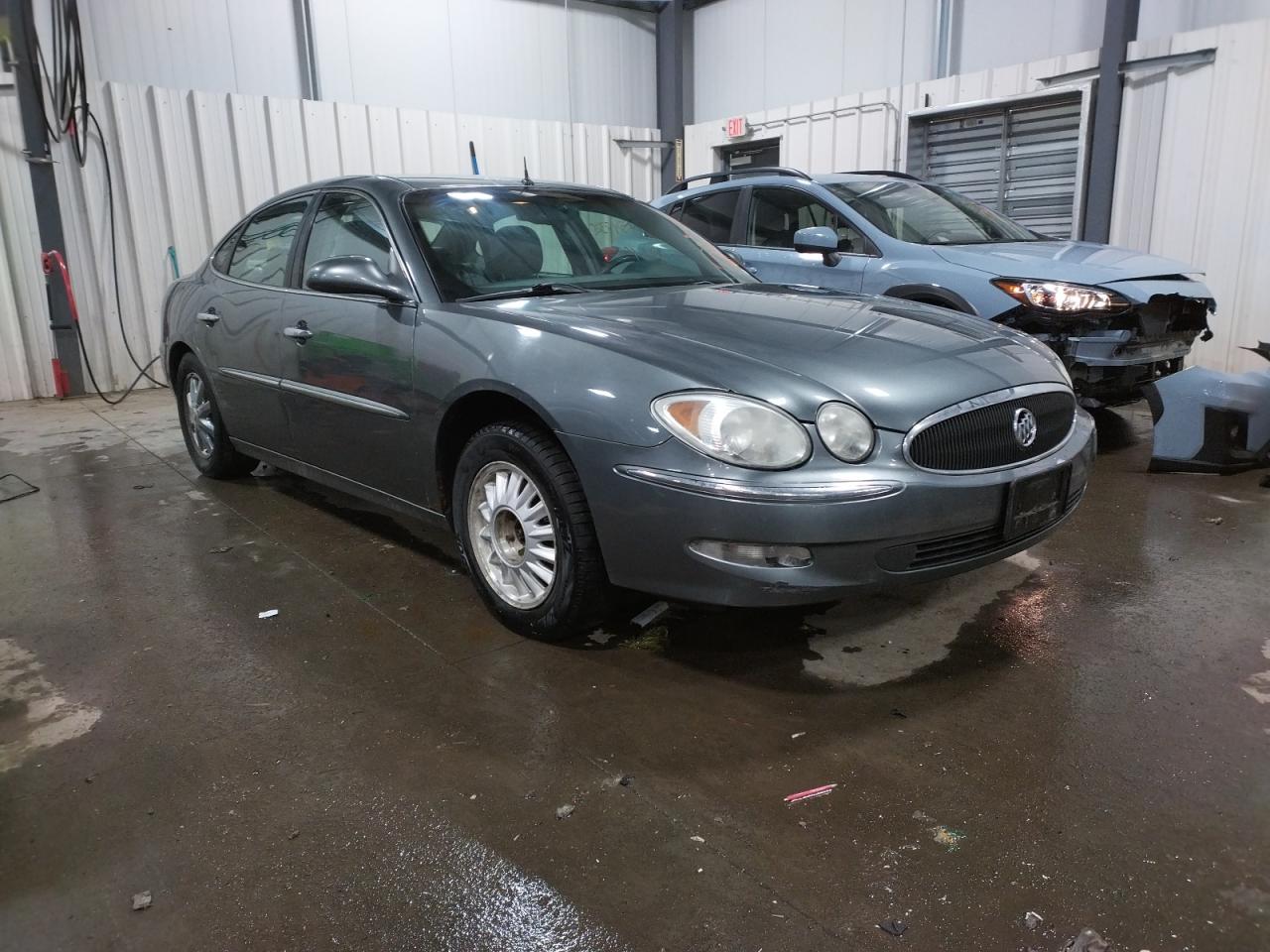 BUICK LACROSSE C 2005 with VIN 2G4WD532351240739 - Photo from auction