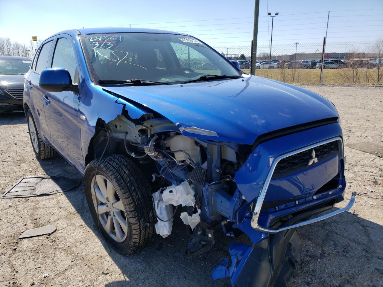 MITSUBISHI OUTLANDER 2015 with VIN 4A4AR3AU5FE054170 - Photo from auction