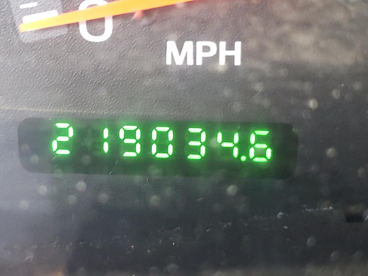 Photo 8 from auction – 2000 FORD EXPEDITION with VIN 1FMPU16L4YLA02141
