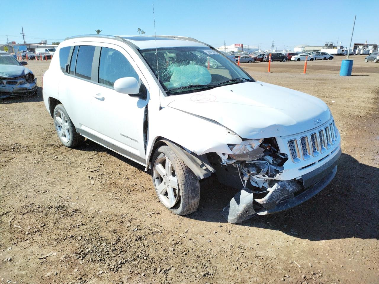 JEEP COMPASS LA 2014 with VIN 1C4NJCEAXED794317 - Photo from auction