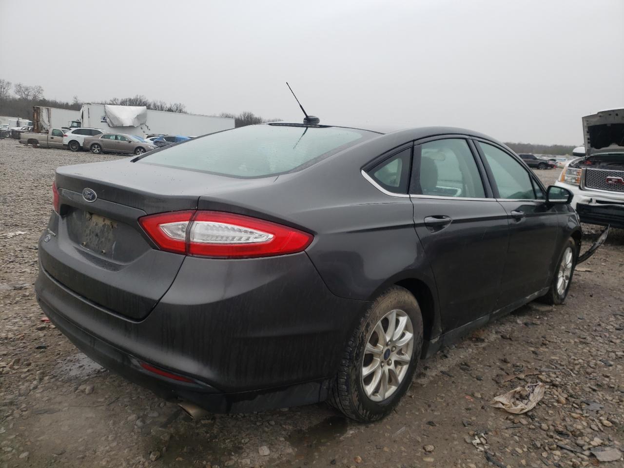 Photo 4 from auction – 2016 FORD FUSION S with VIN 3FA6P0G76GR297509