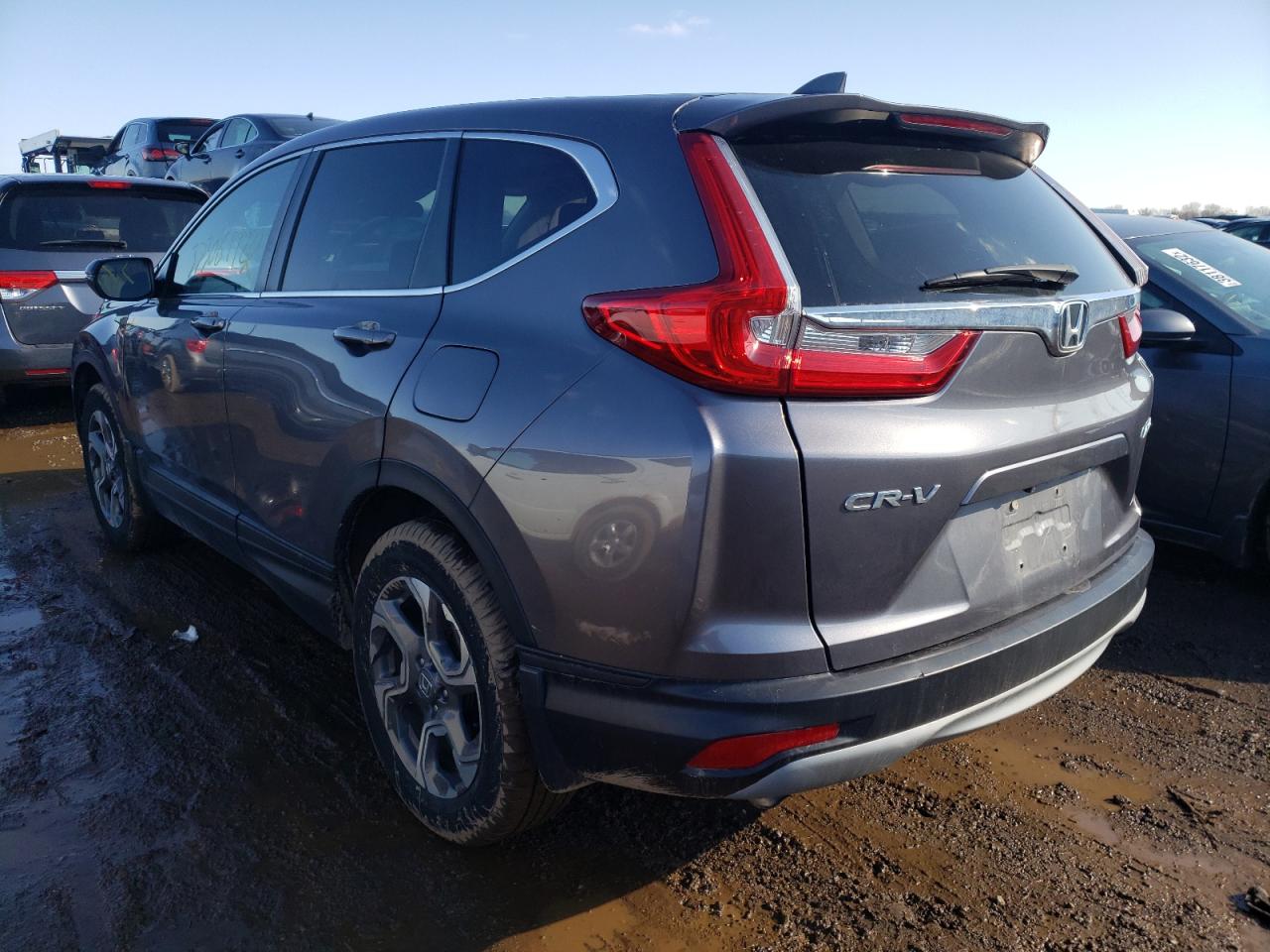 Photo 3 from auction – 2018 HONDA CR-V EX with VIN 7FARW2H56JE088724