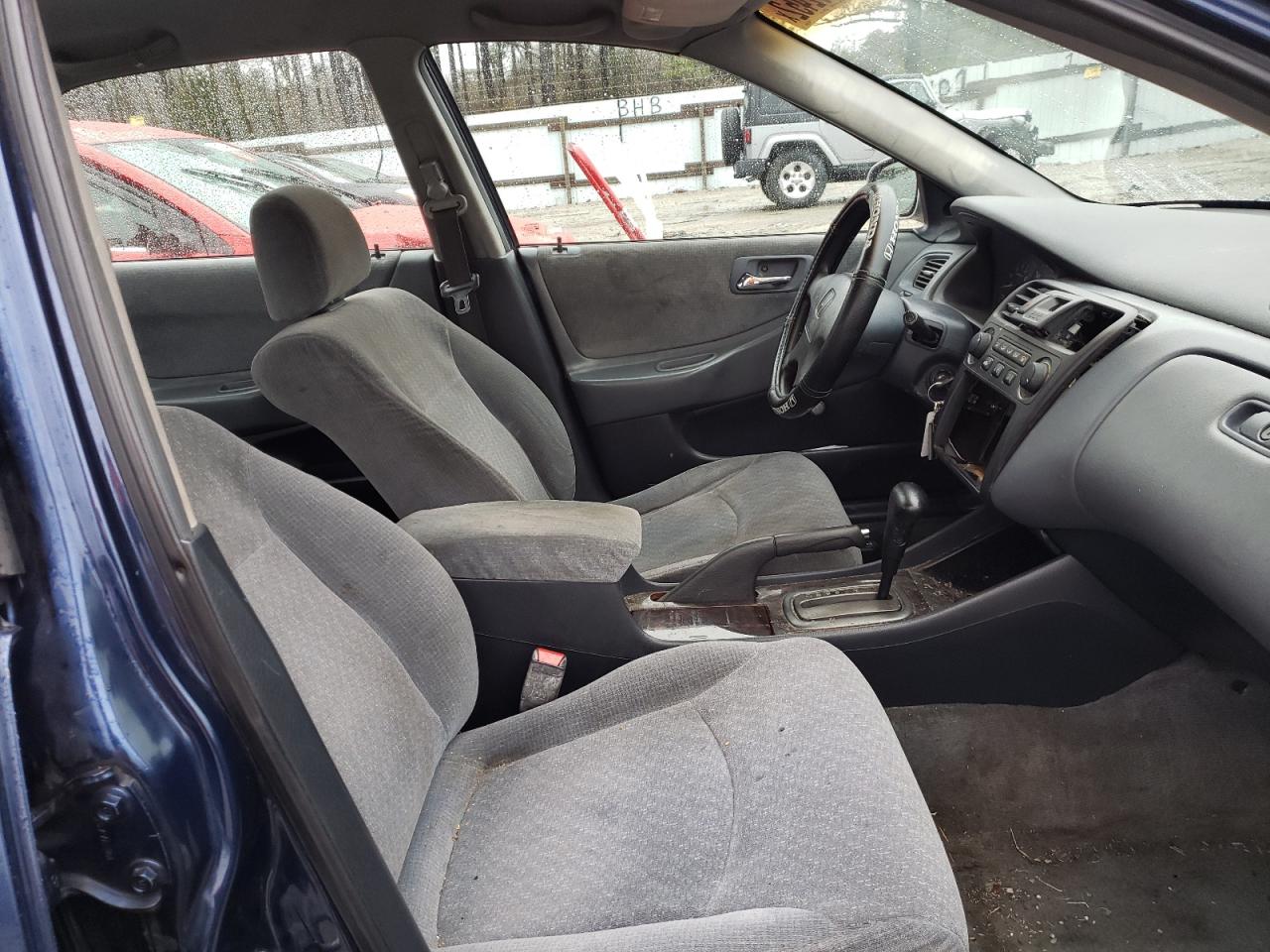 Photo 5 from auction – 2002 HONDA ACCORD VAL with VIN 1HGCF866X2A106251