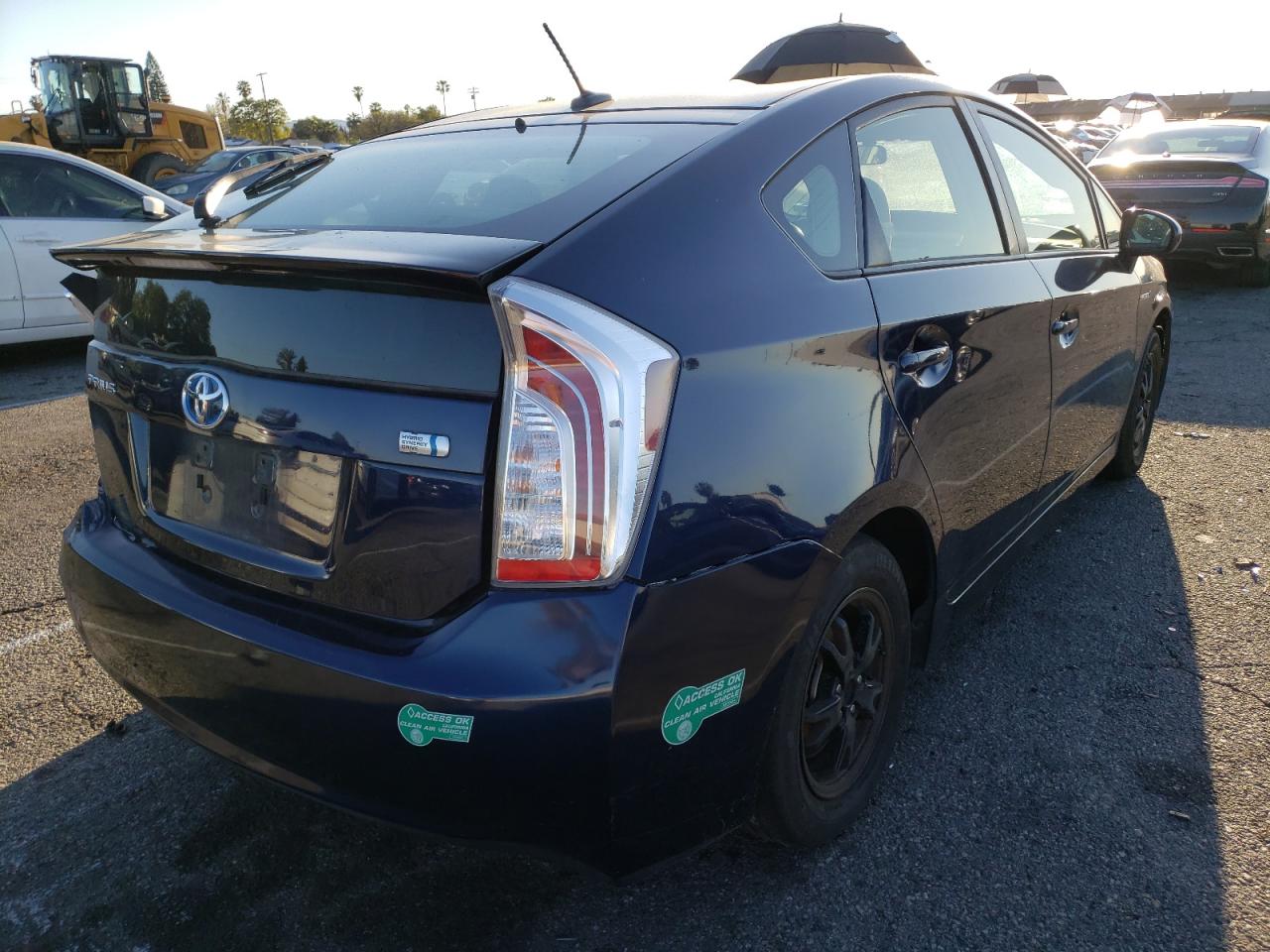 Photo 4 from auction – 2015 TOYOTA PRIUS with VIN JTDKN3DU9F1934198