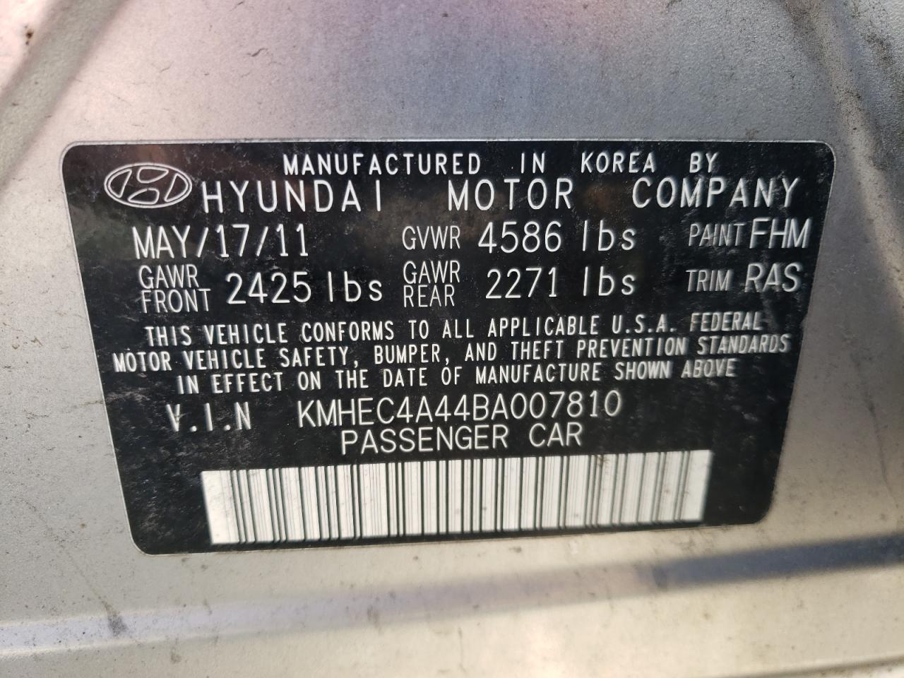 Photo 10 from auction – 2011 HYUNDAI SONATA HYB with VIN KMHEC4A44BA007810