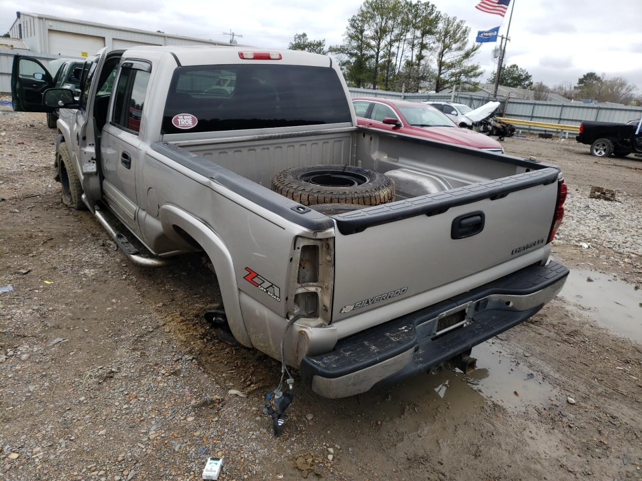 Photo 3 from auction – 2005 CHEVROLET SILVERADO with VIN 2GCEK13TX51210113