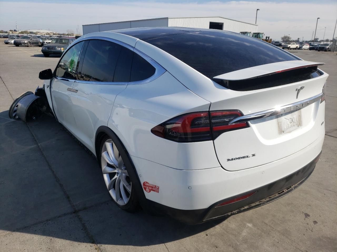 Photo 3 from auction – 2016 TESLA MODEL X with VIN 5YJXCBE27GF021273