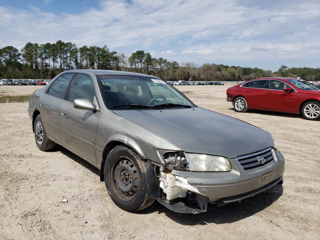 TOYOTA CAMRY CE 2001 with VIN JT2BG22K810597374 - Photo from auction