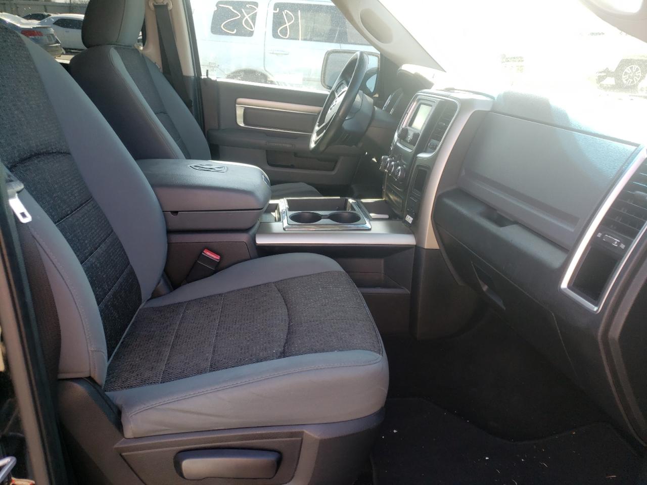 Photo 5 from auction – 2013 RAM 1500 SLT with VIN 1C6RR6LT2DS716177