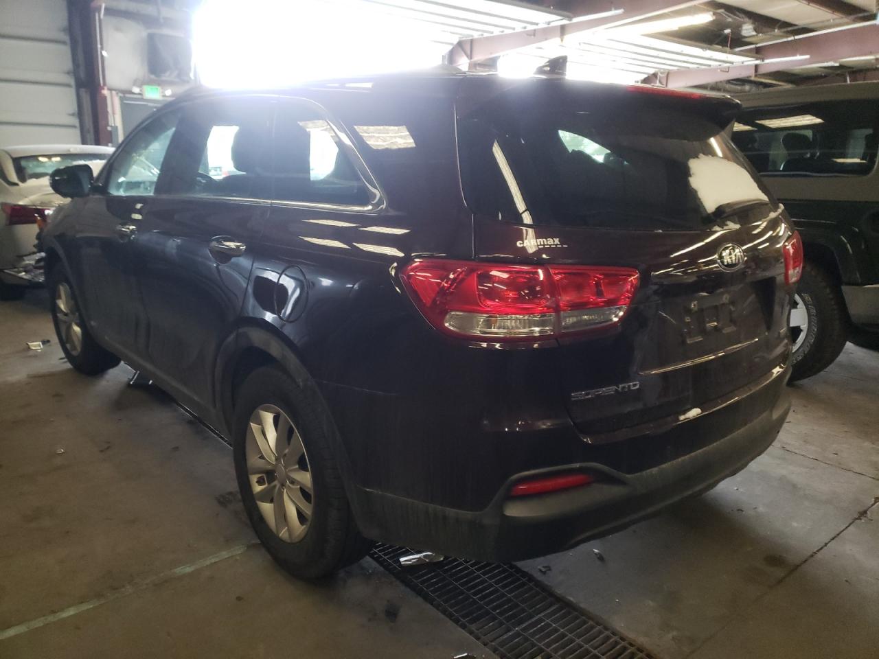 Photo 3 from auction – 2016 KIA SORENTO LX with VIN 5XYPGDA38GG046819