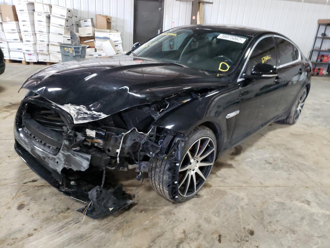 Photo 2 from auction – 2014 JAGUAR XF with VIN SAJWJ0EF0E8U31436