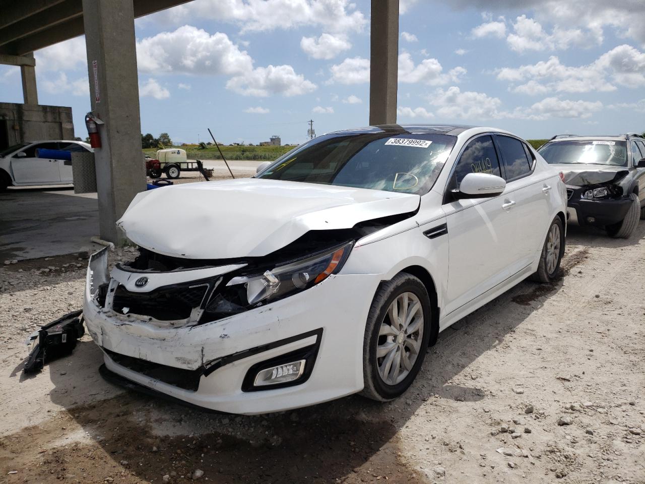 Photo 2 from auction – 2015 KIA OPTIMA EX with VIN 5XXGN4A73FG414500