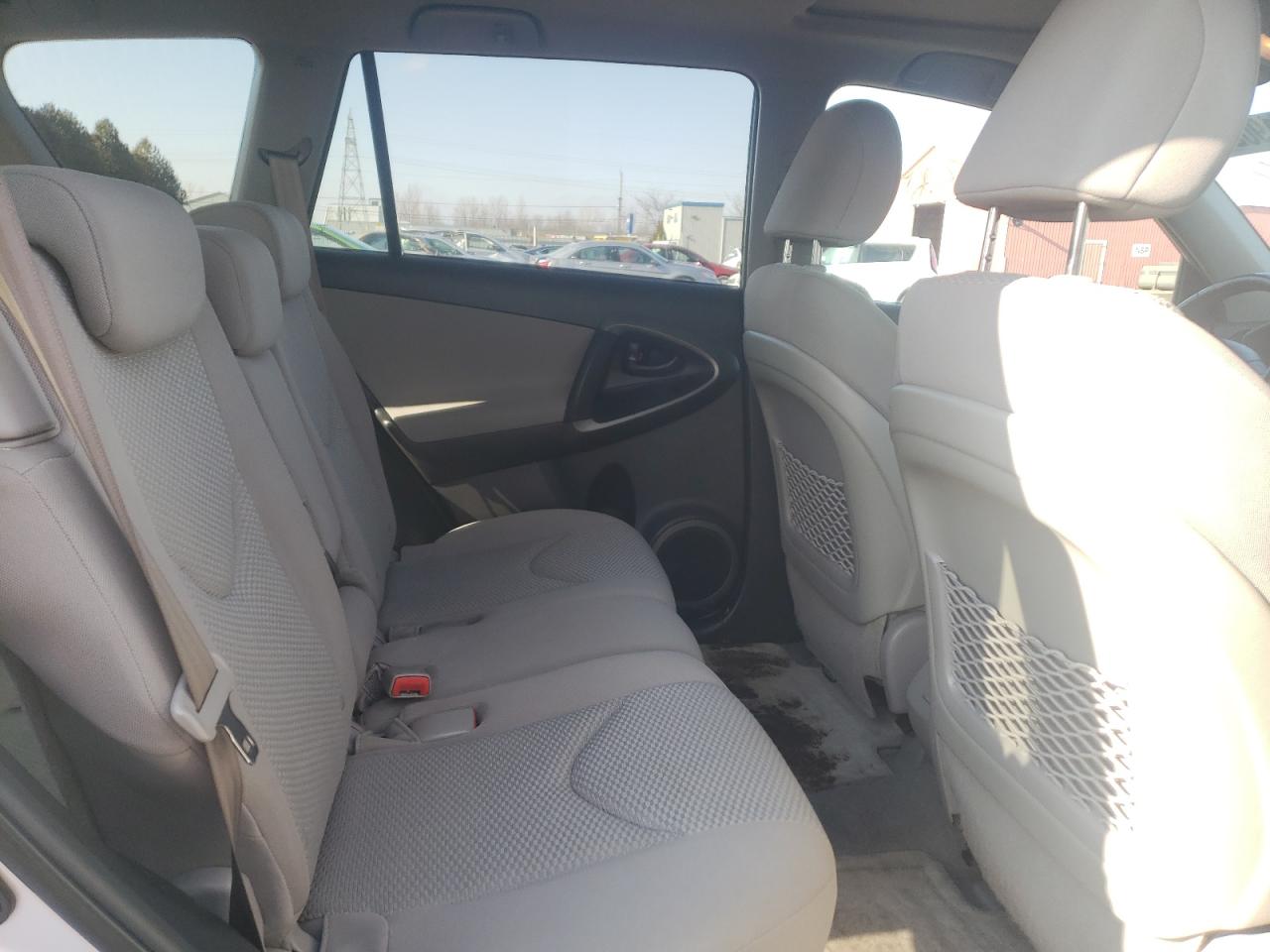 Photo 6 from auction – 2010 TOYOTA RAV4 LIMIT with VIN 2T3DK4DV9AW027882