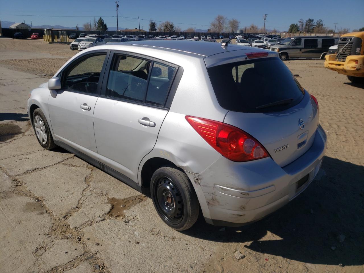 Foto 3 de la subasta – 2011 NISSAN VERSA S con VIN 3N1BC1CP7BL474017