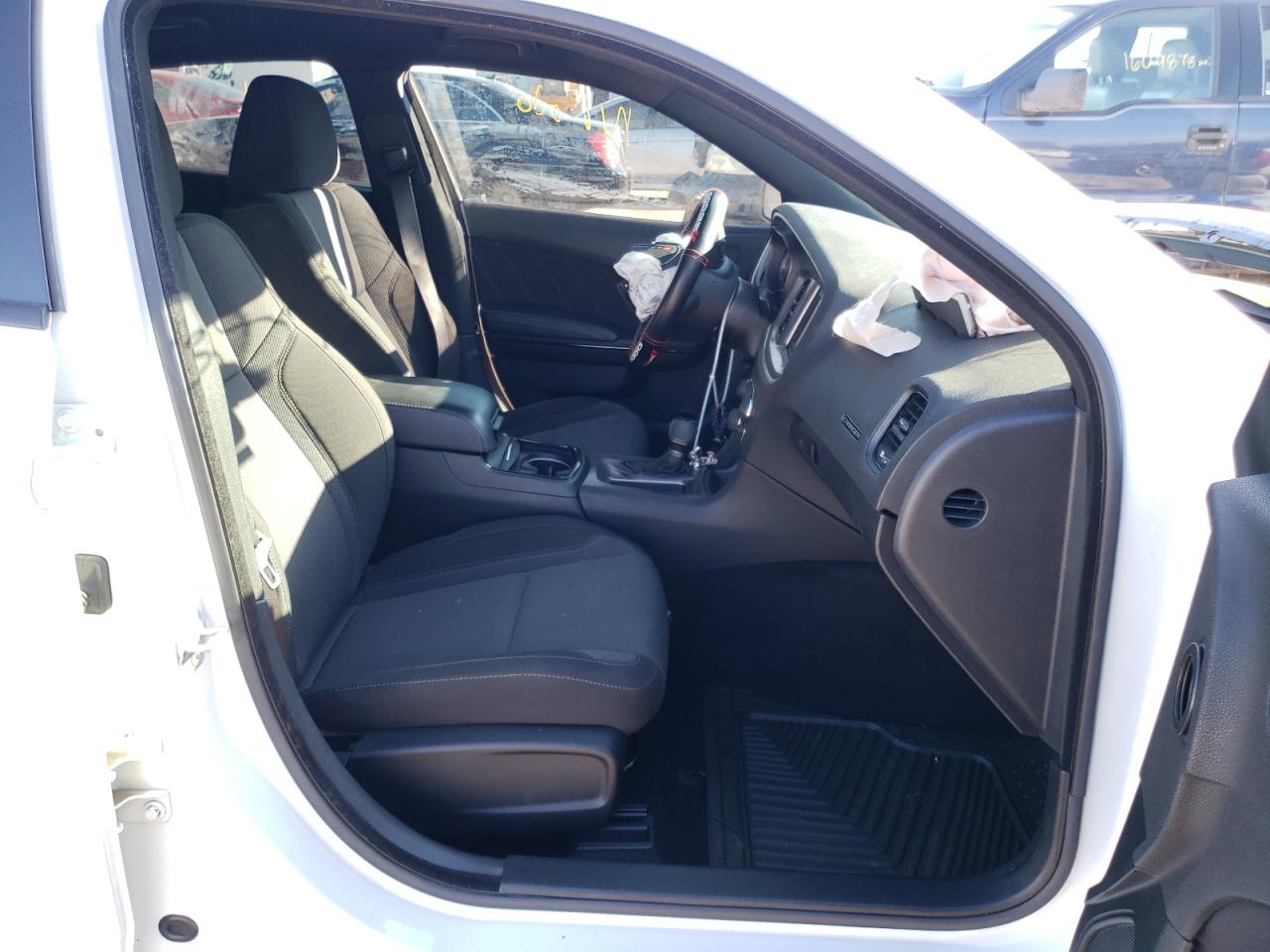Photo 5 from auction – 2019 DODGE CHARGER SX with VIN 2C3CDXBG2KH734677