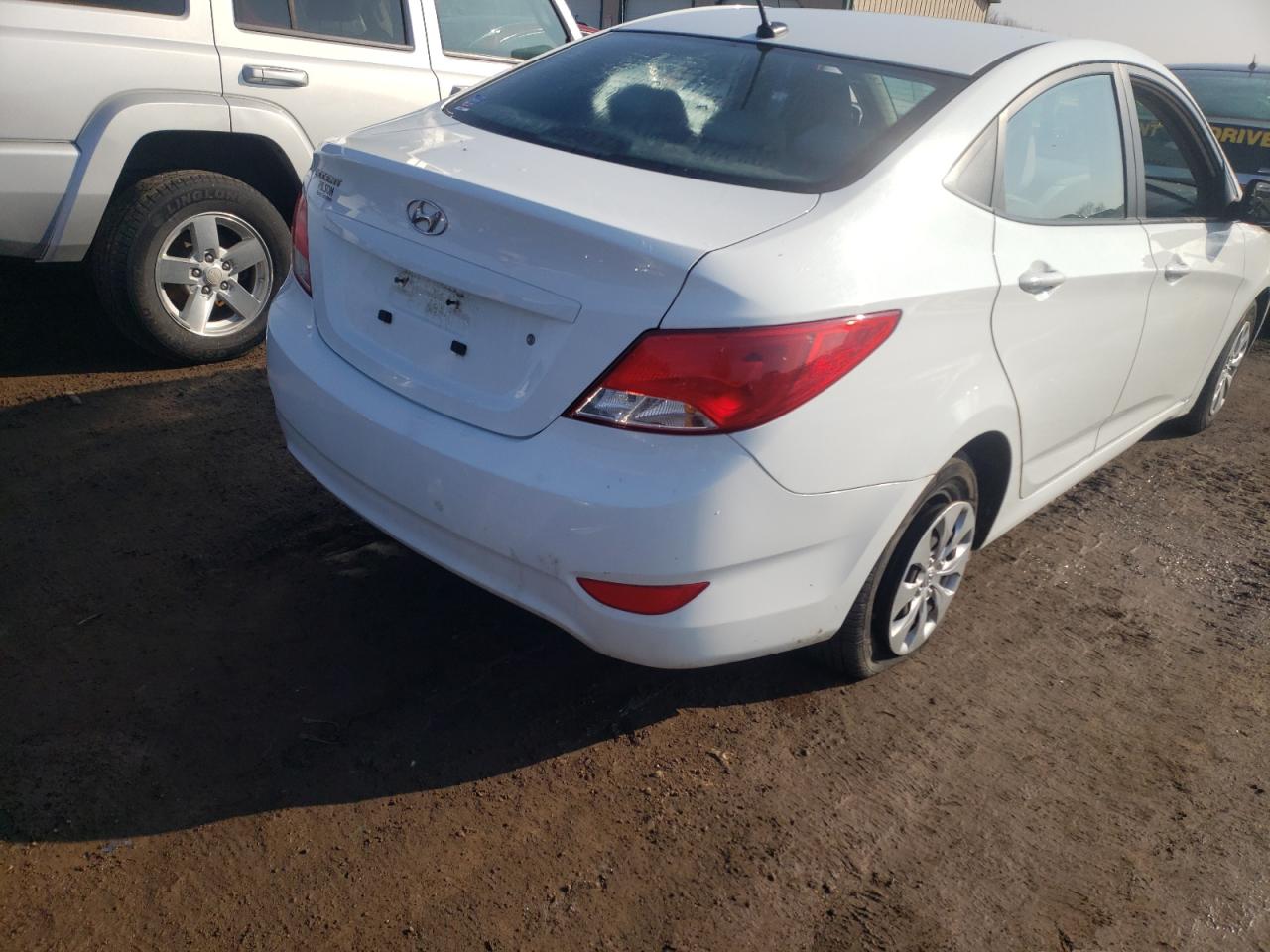 Photo 4 from auction – 2017 HYUNDAI ACCENT SE with VIN KMHCT4AEXHU202219