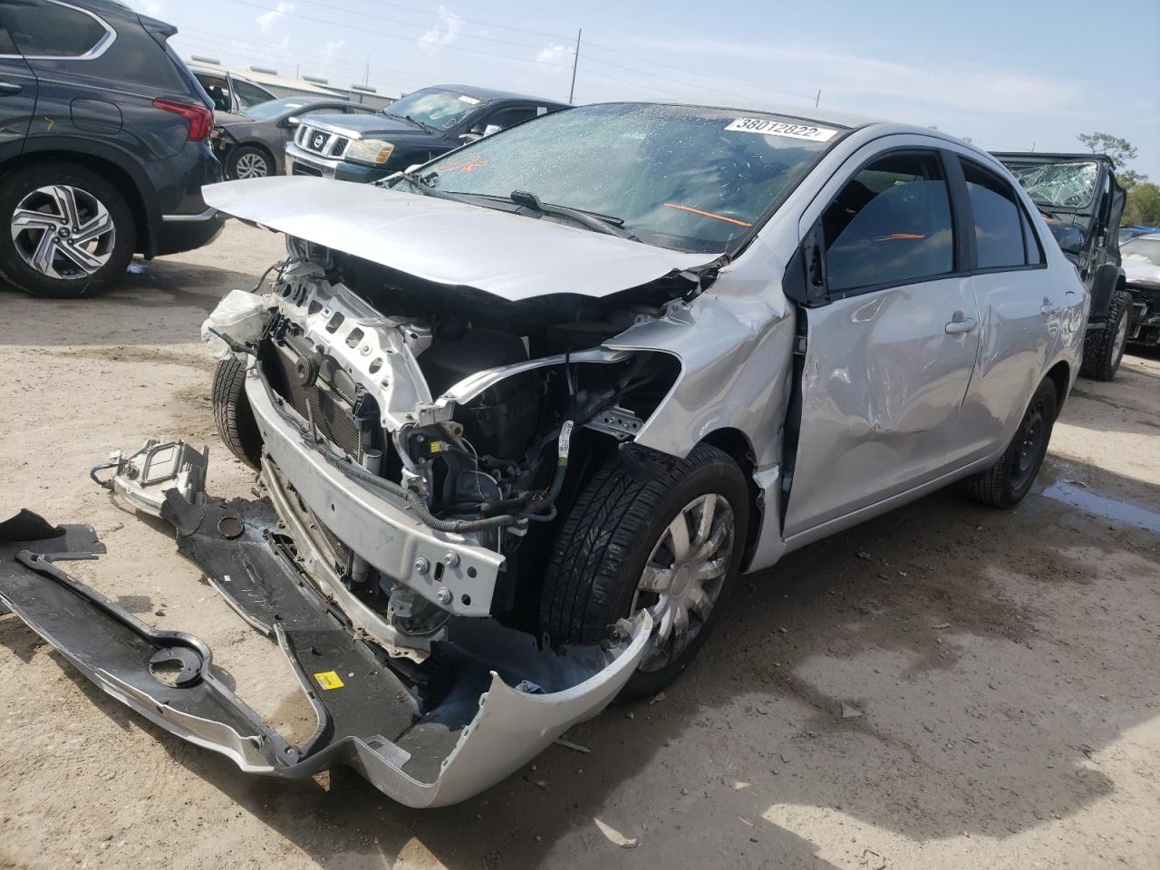 Photo 2 from auction – 2010 TOYOTA YARIS with VIN JTDBT4K37A4063248