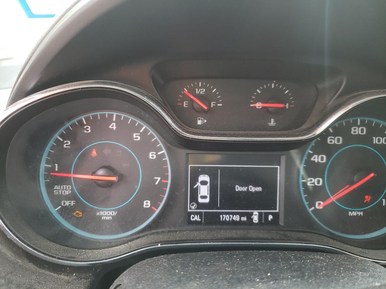 Photo 8 from auction – 2018 CHEVROLET CRUZE LS with VIN 1G1BC5SM4J7229537