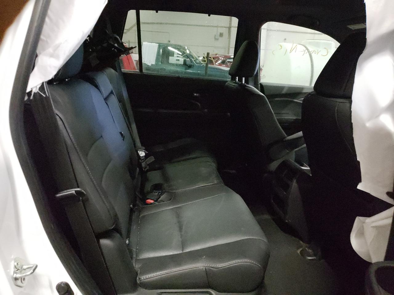 Photo 6 from auction – 2021 HONDA PASSPORT E with VIN 5FNYF8H57MB004828