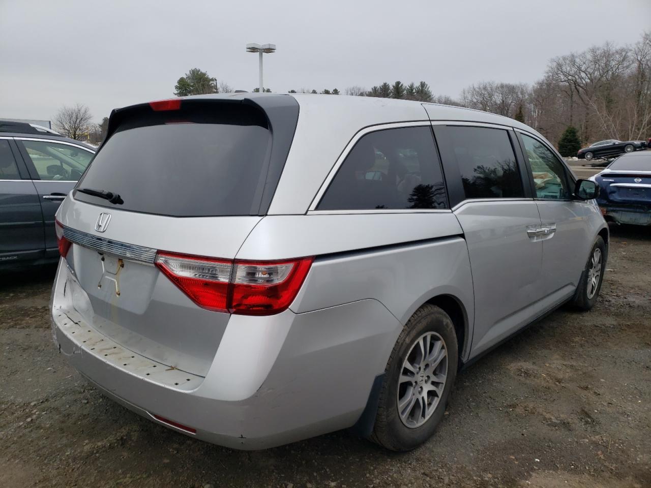 Photo 4 from auction – 2011 HONDA ODYSSEY EX with VIN 5FNRL5H6XBB022614