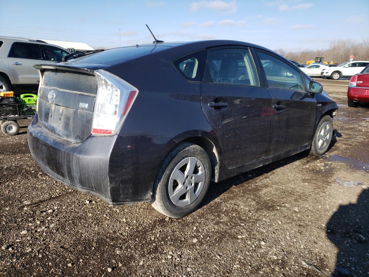 Photo 4 from auction – 2011 TOYOTA PRIUS with VIN JTDKN3DU8B0246984