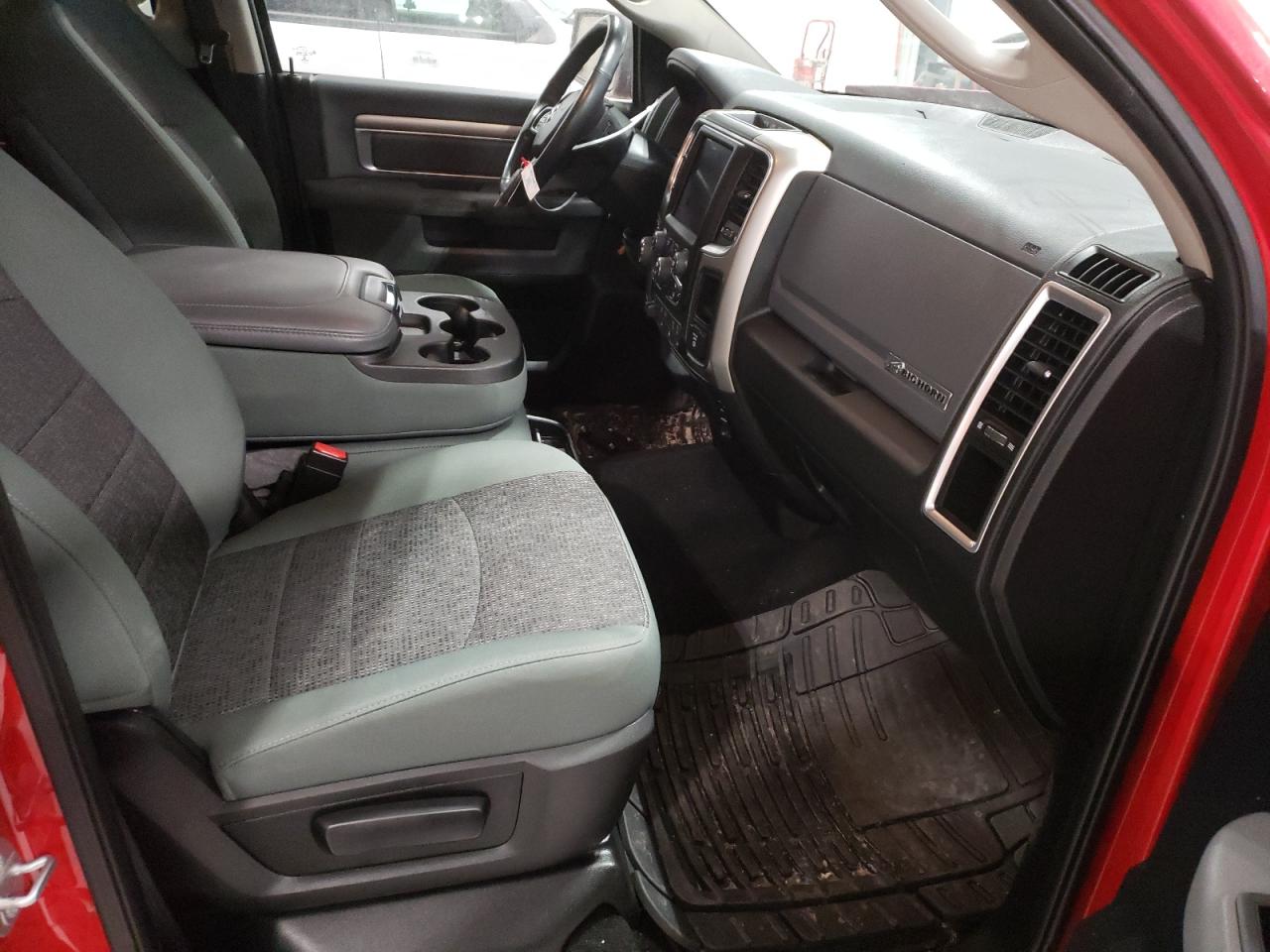 Photo 5 from auction – 2018 RAM 1500 SLT with VIN 3C6RR7LT4JG163492