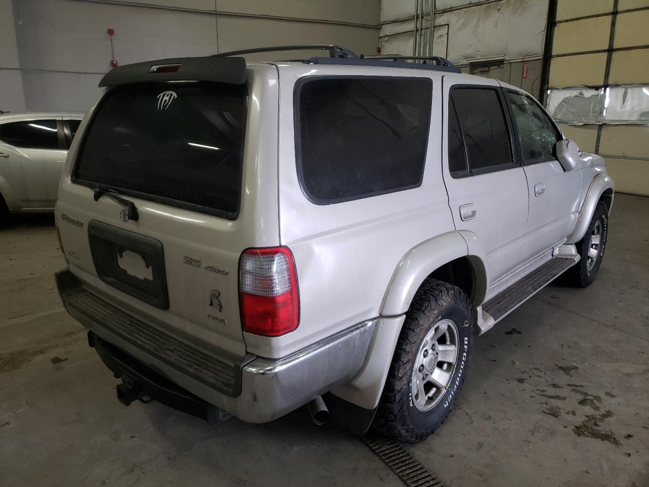 Photo 4 from auction – 2000 TOYOTA 4RUNNER SR with VIN JT3HN86R0Y0302073