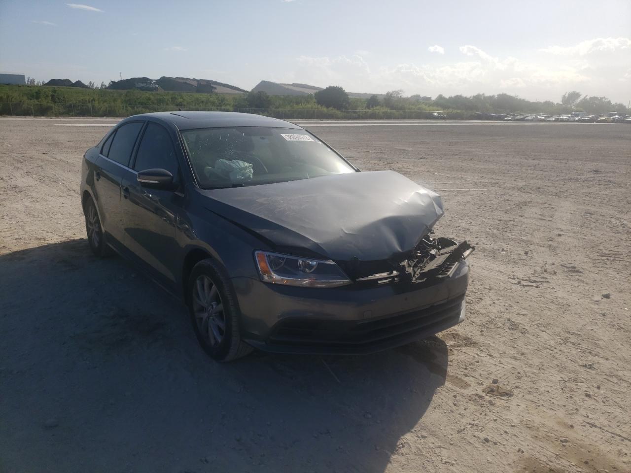 VOLKSWAGEN JETTA SE 2016 with VIN 3VWD67AJ2GM318819 - Photo from auction