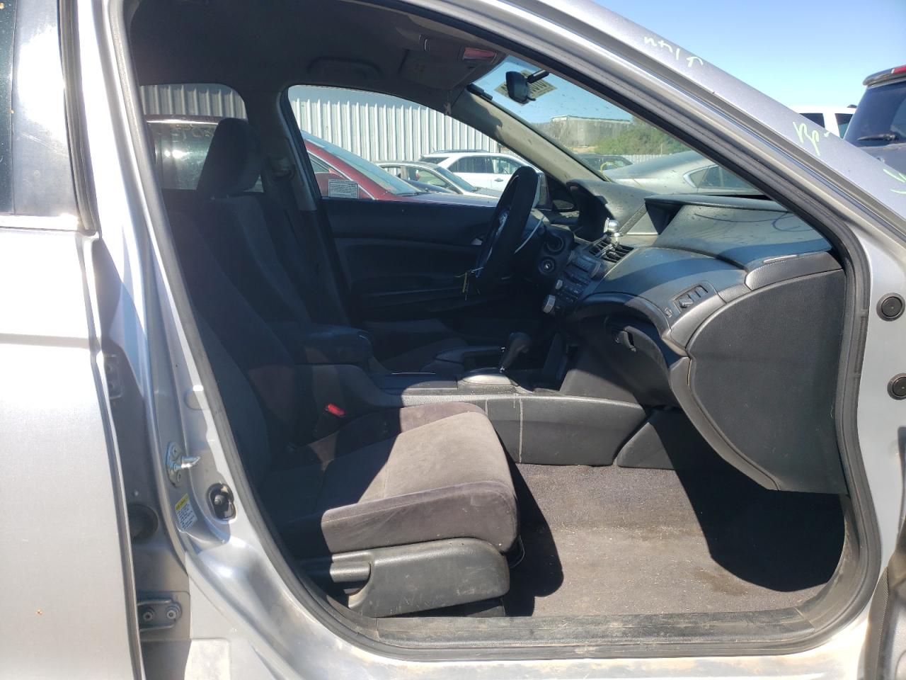 Photo 5 from auction – 2008 HONDA ACCORD LXP with VIN JHMCP26418C031071