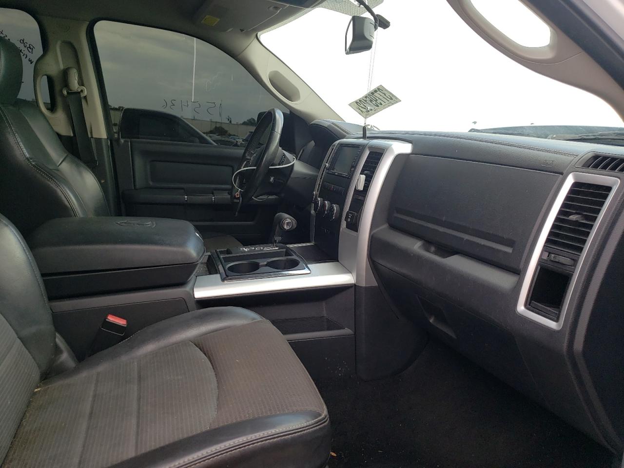 Photo 5 from auction – 2011 DODGE RAM 1500 with VIN 1D7RV1CT7BS572572