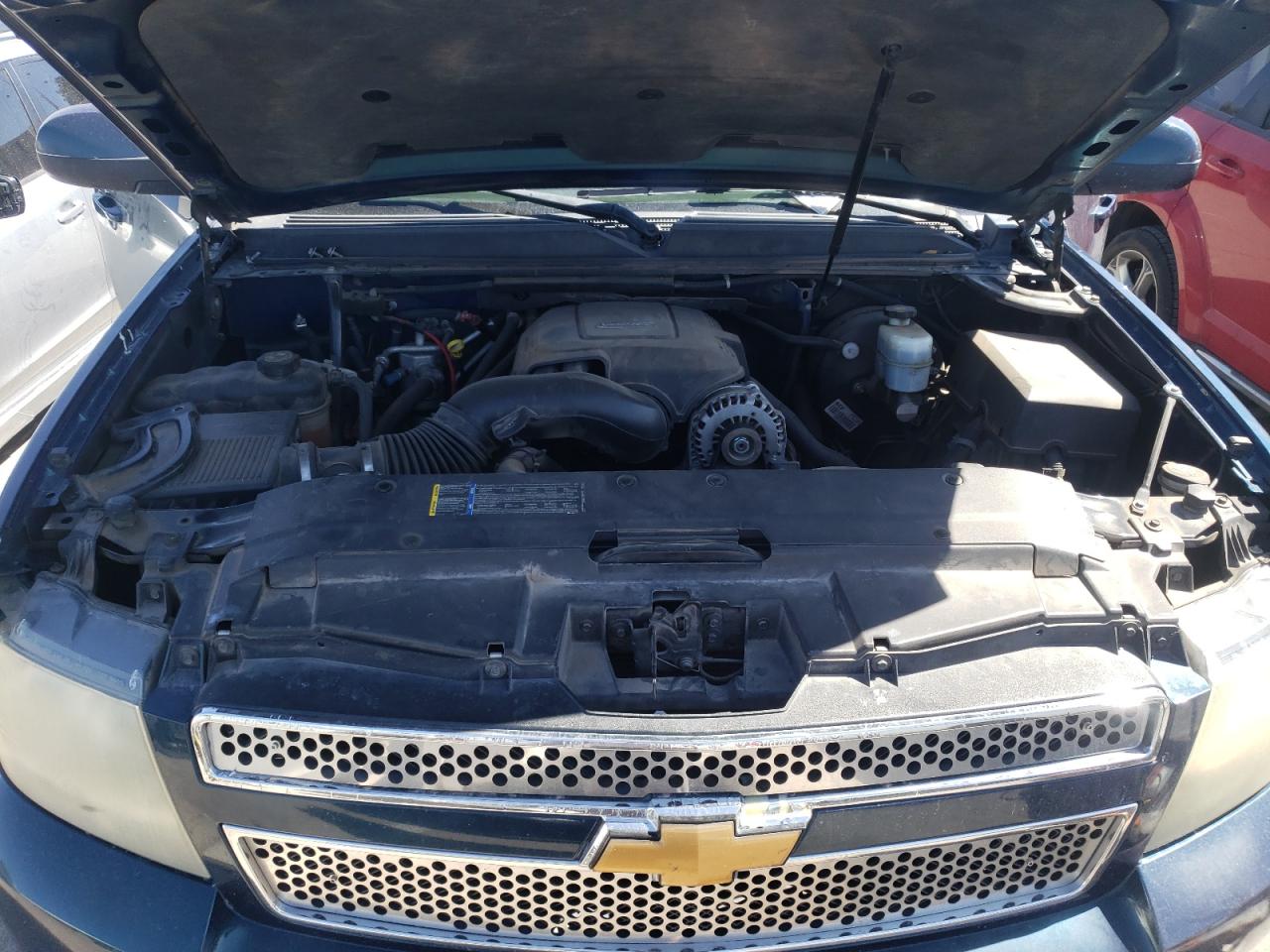 Photo 7 from auction – 2007 CHEVROLET SUBURBAN K with VIN 3GNFK16377G136523