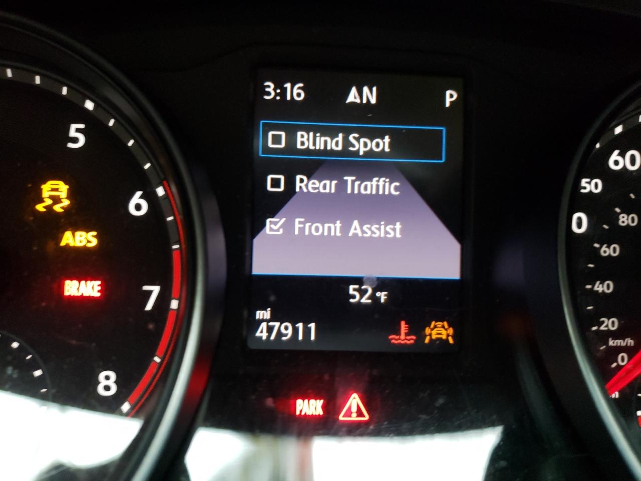 Photo 8 from auction – 2019 VOLKSWAGEN ATLAS SE with VIN 1V2DR2CA2KC545950