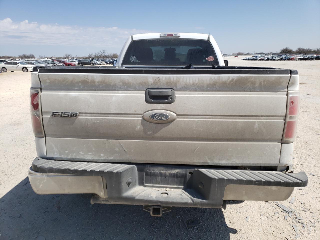 Photo 6 from auction – 2014 FORD F150 with VIN 1FTNF1CF1EKD48301